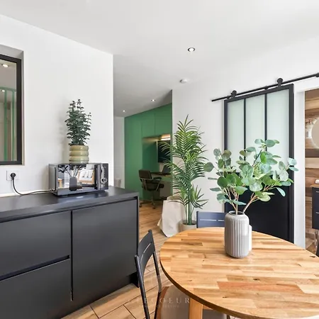 Petit Paradis - Terrasse Privée - 100m De La Gare Hénin-Beaumont